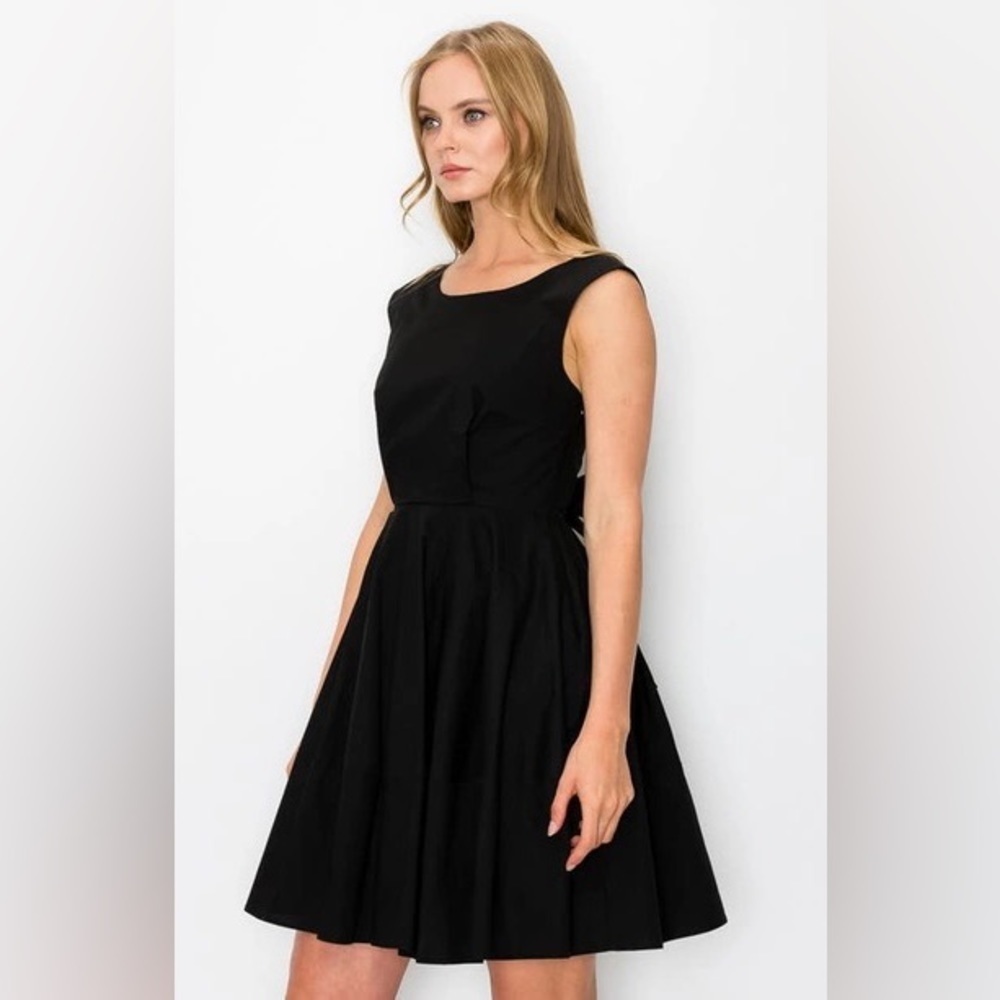 MELLODAY Black sleeveless Deep V back‎ skater dress size L.